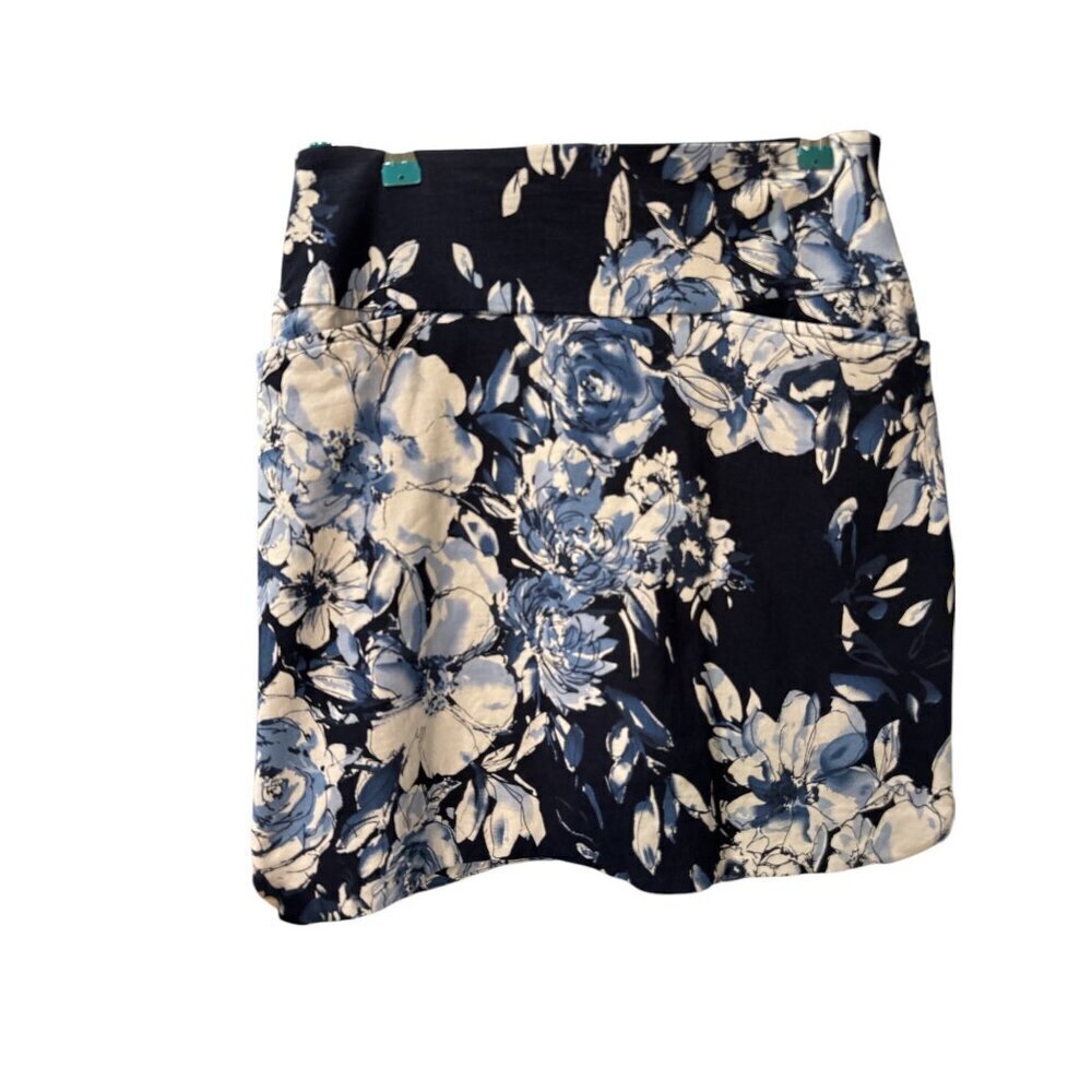 SC & CO Rayon/Nylon Navy Blue Floral Skort Size Small with Pockets Pre-Owned EUC - Picture 5 of 9